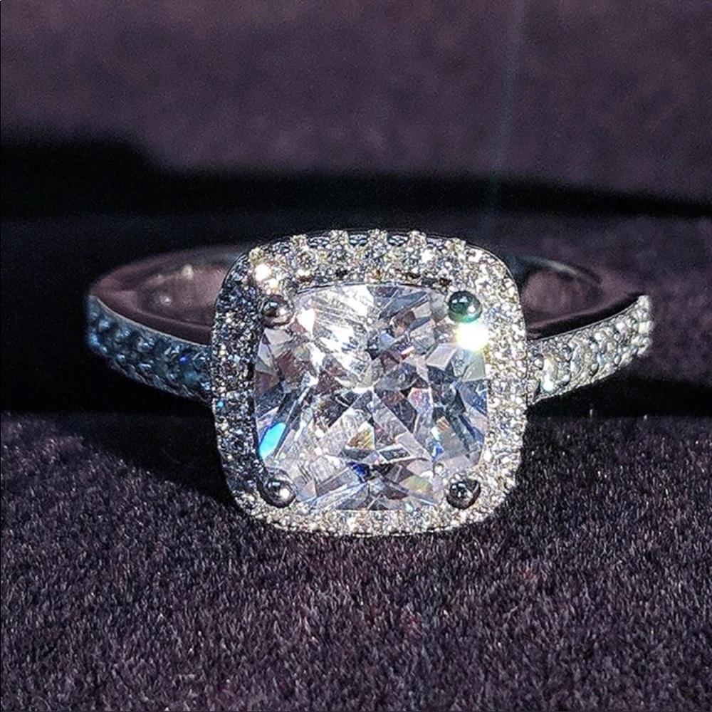 NEW 925 SILVER DIAMOND CUSHION CUT RING